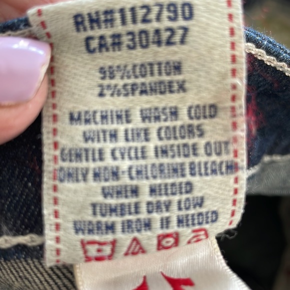 TRUE RELIGION Dark Blue w/White Stitching and Horseshoe Pockets, Size 30 - Picture 7 of 7